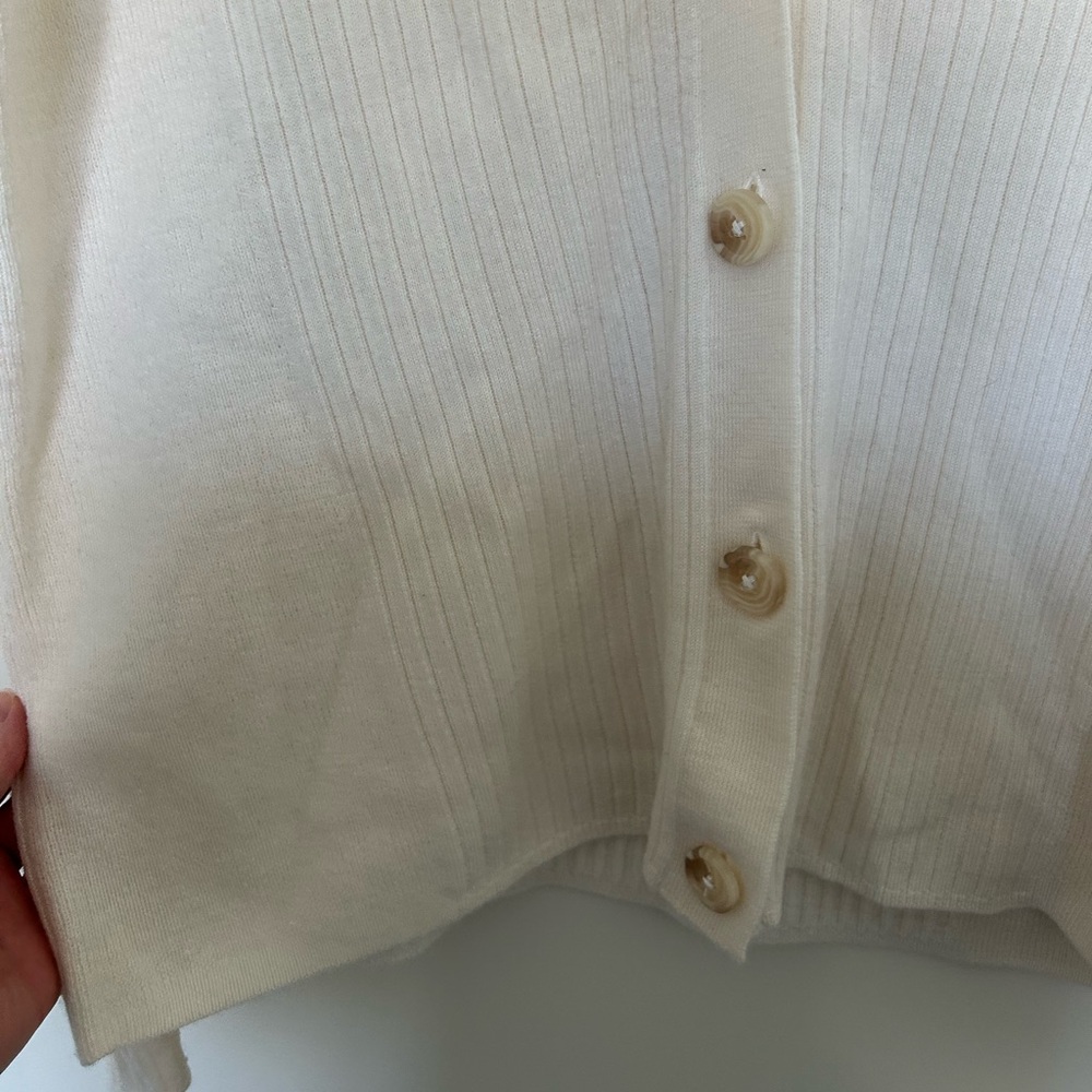 Tahari 100% Extrafine Merino Wool Cardigan Size Large Ivory - Picture 4 of 5